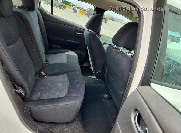 1N4BZ1CP2KC318237 2019 NISSAN LEAF White უკანა სავარძლების ხედი