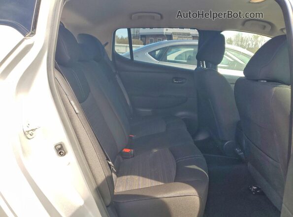1N4BZ1CP7LC308661 2020 NISSAN LEAF Silver Vista de los asientos traseros
