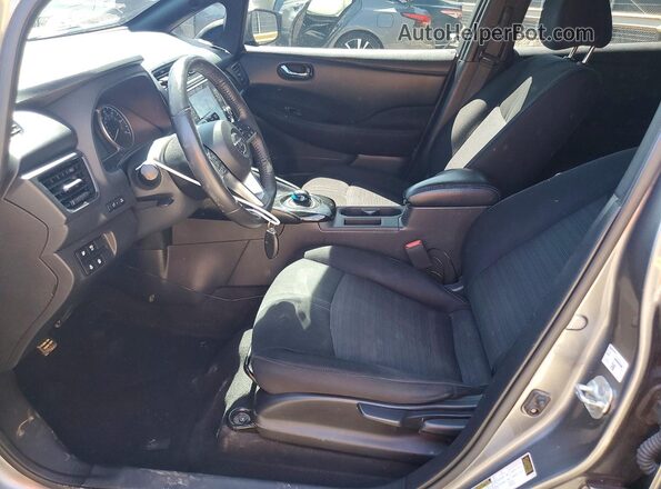 1N4BZ1CV1MC556551 2021 NISSAN LEAF Gray Vista interior delantera