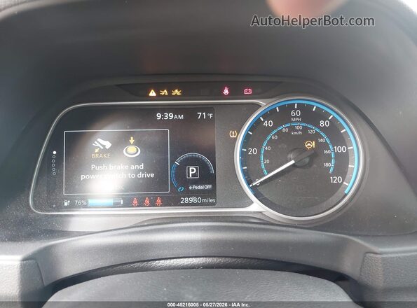 1N4CZ1CV0PC551625 2023 NISSAN LEAF White Widok tylnych siedzeń
