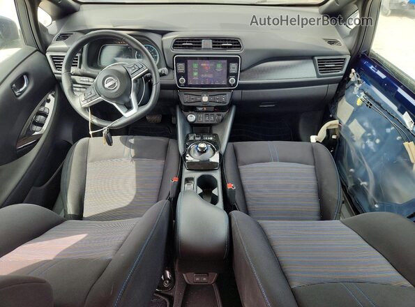 1N4CZ1CV0RC551854 2024 NISSAN LEAF Синий Вид панели приборов