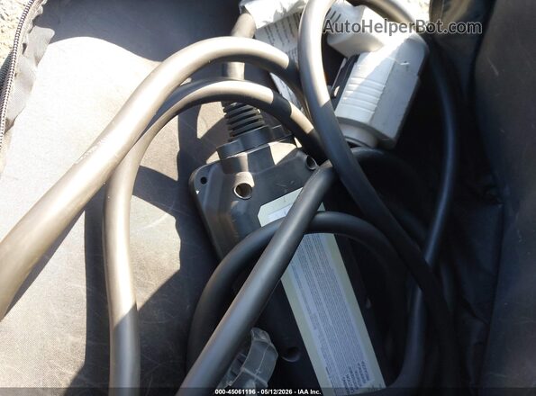 1N4CZ1CV0SC557336 2025 NISSAN LEAF White 