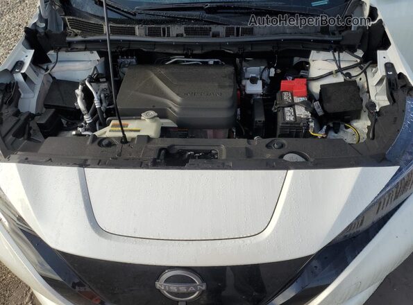 1N4CZ1CV4RC551937 2024 NISSAN LEAF Белый Вид задней части салона