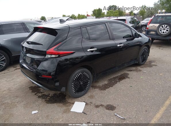 1N4CZ1CV8SC558038 2025 NISSAN LEAF Черный Задняя правая четверть