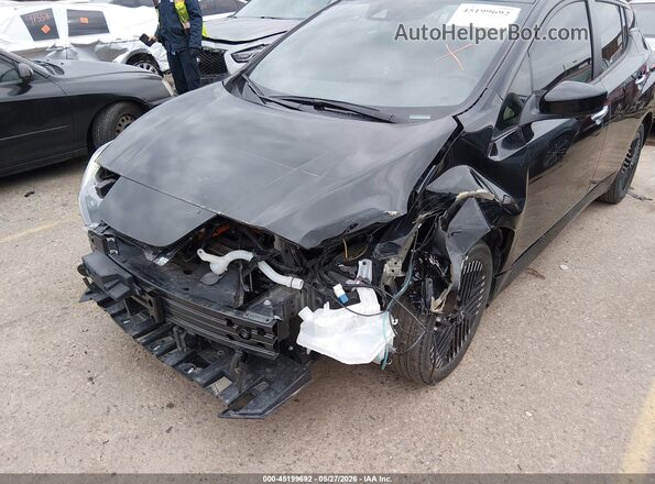 1N4CZ1CV8SC558038 2025 NISSAN LEAF Черный Вид спереди