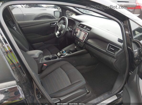 1N4CZ1CV8SC558038 2025 NISSAN LEAF Черный Вид салона спереди