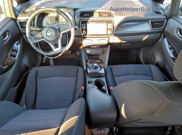 1N4CZ1CV9RC552114 2024 NISSAN LEAF Синий Вид панели приборов