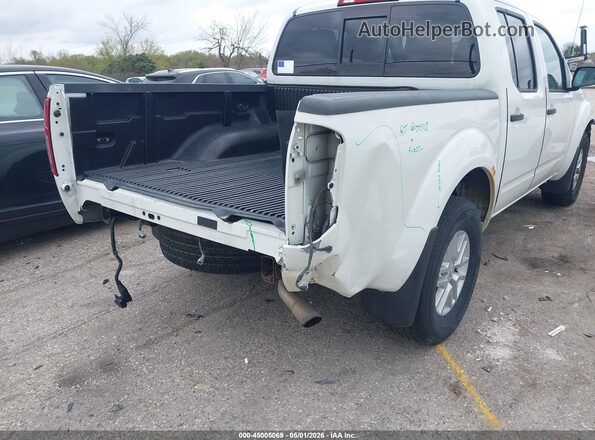 1N6AD0EV1HN764528 2017 NISSAN FRONTIER Белый Вид спереди