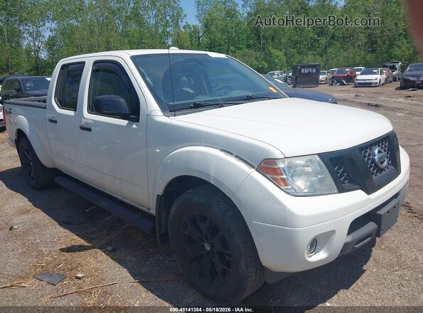 1N6AD0FV9JN723259 2018 NISSAN FRONTIER White Вид задньої частини салону