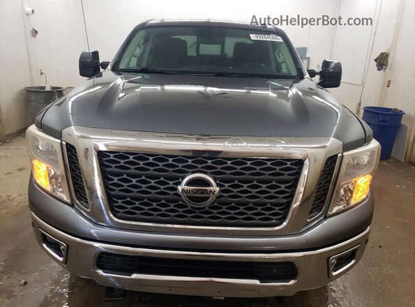1N6BA1F40HN524430 2017 NISSAN TITAN Gray Widok z przodu