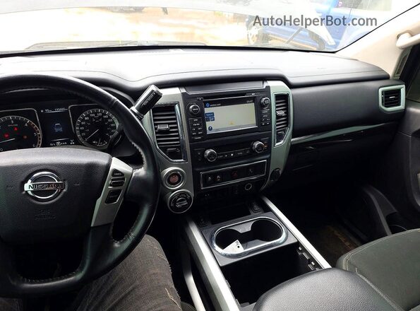 1N6BA1F41HN518846 2017 NISSAN TITAN Black Widok zestawu wskaźników