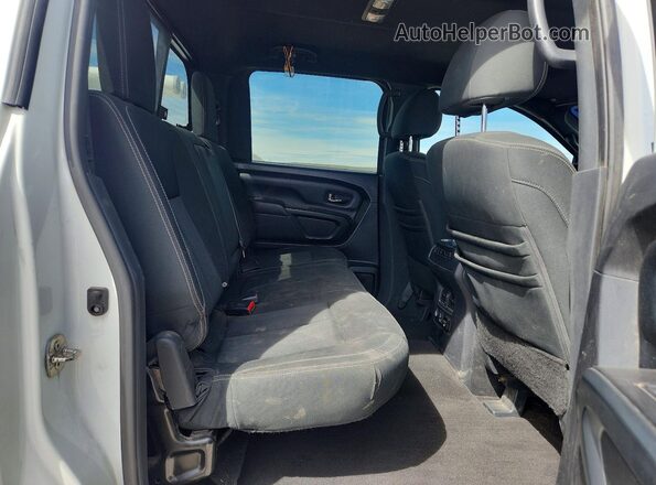 1N6BA1F44KN513888 2019 NISSAN TITAN White 