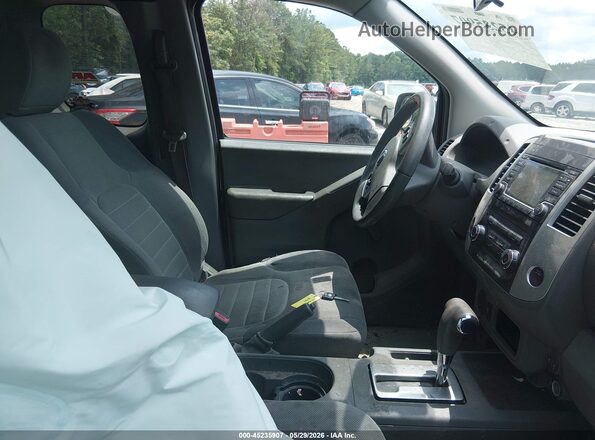 1N6BD0CT0JN723965 2018 NISSAN FRONTIER White Front interior view