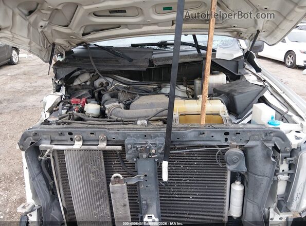 1N6BF0KM5HN802921 2017 NISSAN NV CARGO NV1500 Белый Вид сзади