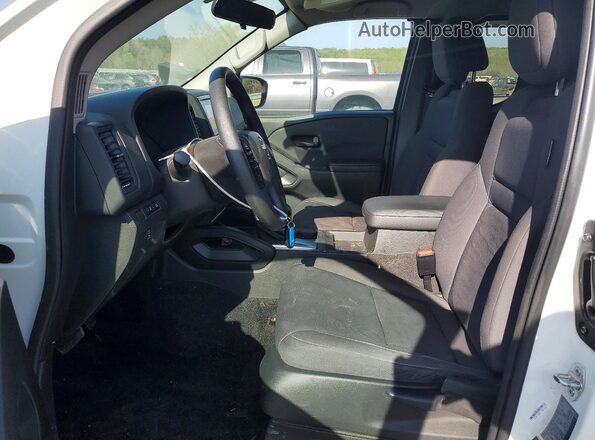 1N6ED1CL3RN615855 2024 NISSAN FRONTIER White Front interior view