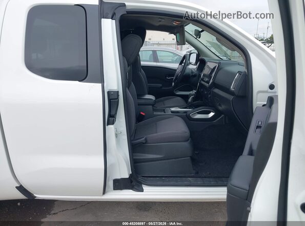 1N6ED1CL3SN602240 2025 NISSAN FRONTIER Белый Вид салона спереди