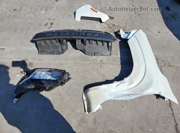 1N6ED1EKXRN655709 2024 NISSAN FRONTIER White Engine compartment view