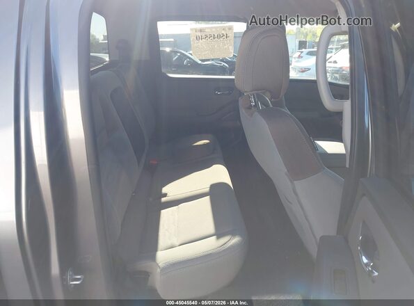 1N6ED1FK2RN661289 2024 NISSAN FRONTIER Gray Widok naklejki z numerem VIN