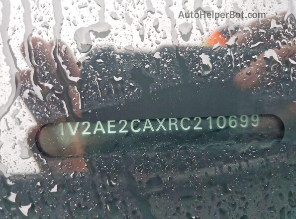 1V2AE2CAXRC210699 2024 VOLKSWAGEN ATLAS White 