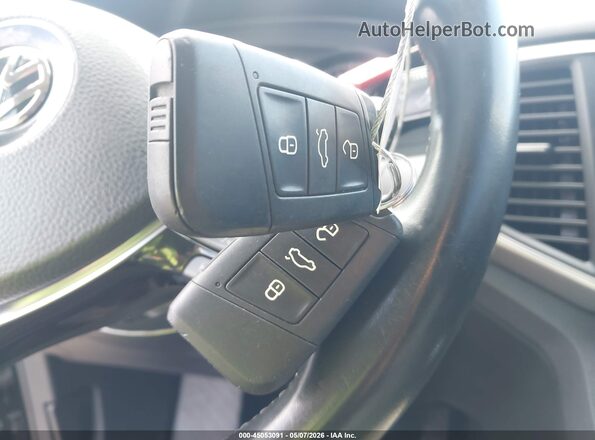 1V2CP2CA3JC556617 2018 VOLKSWAGEN ATLAS Black Widok deski rozdzielczej