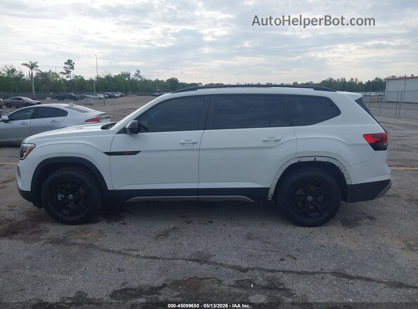 1V2CR2CA2SC541490 2025 VOLKSWAGEN ATLAS White 