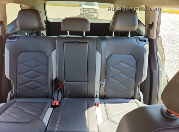 1V2CR2CA9SC521348 2025 VOLKSWAGEN ATLAS Green 
