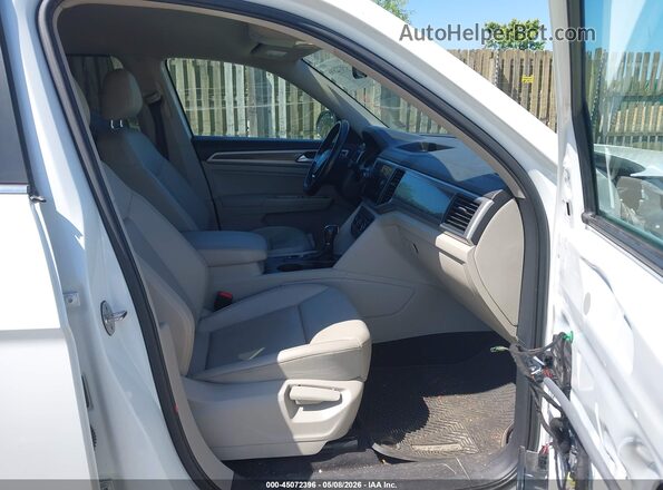 1V2DP2CA4JC598069 2018 VOLKSWAGEN ATLAS White Vista interior delantera