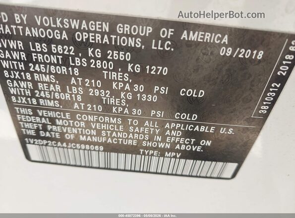 1V2DP2CA4JC598069 2018 VOLKSWAGEN ATLAS White Vista del compartimento del motor