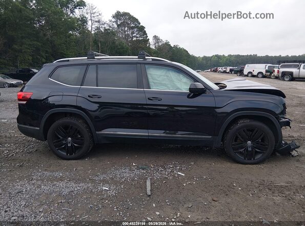 1V2ER2CA4JC533463 2018 VOLKSWAGEN ATLAS Black Vista interior trasera