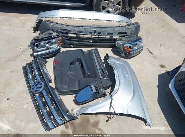1V2ER2CA4KC503879 2019 VOLKSWAGEN ATLAS Silver Instrument cluster view