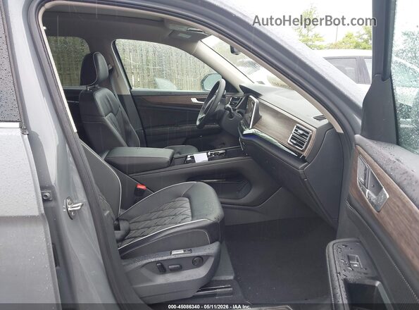 1V2FN2CA3TC537216 2026 VOLKSWAGEN ATLAS Серый Вид салона спереди