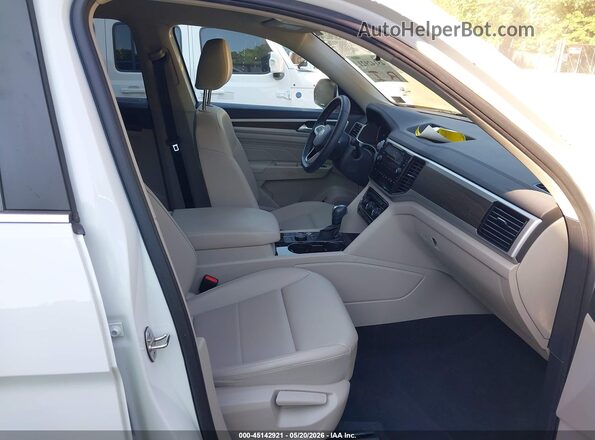 1V2HR2CA1PC512866 2023 VOLKSWAGEN ATLAS White Вид салону спереду