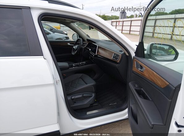 1V2HR2CA7RC623666 2024 VOLKSWAGEN ATLAS White Vista interior delantera