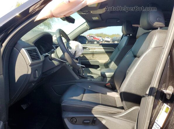 1V2JC2CA1MC237949 2021 VOLKSWAGEN ATLAS Black Front interior view