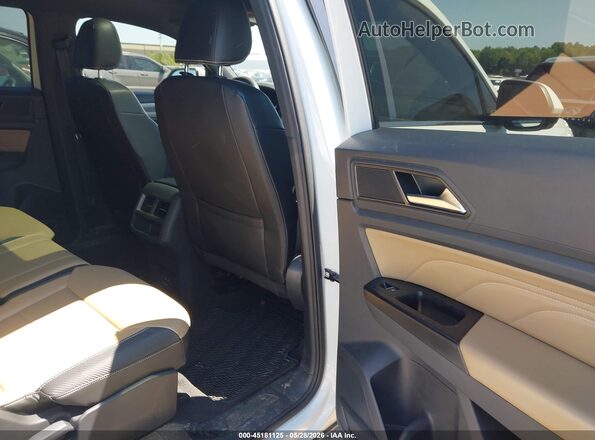 1V2JC2CAXMC211950 2021 VOLKSWAGEN ATLAS White Vista de la etiqueta del VIN