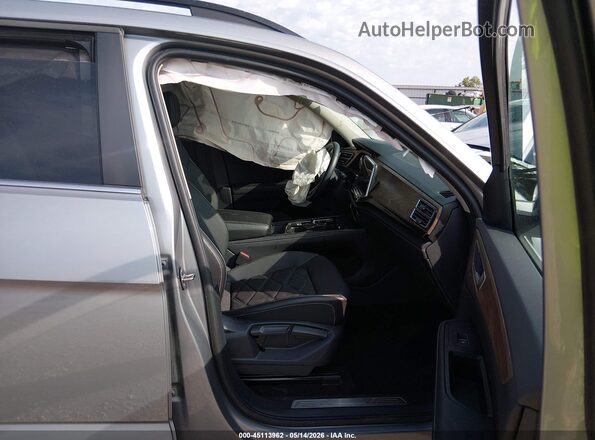 1V2JR2CA4RC529018 2024 VOLKSWAGEN ATLAS Silver Սալոնի դիմացի տեսք