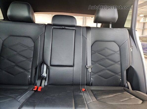 1V2KE2CA2RC253180 2024 VOLKSWAGEN ATLAS White Հետևի նստատեղերի տեսք