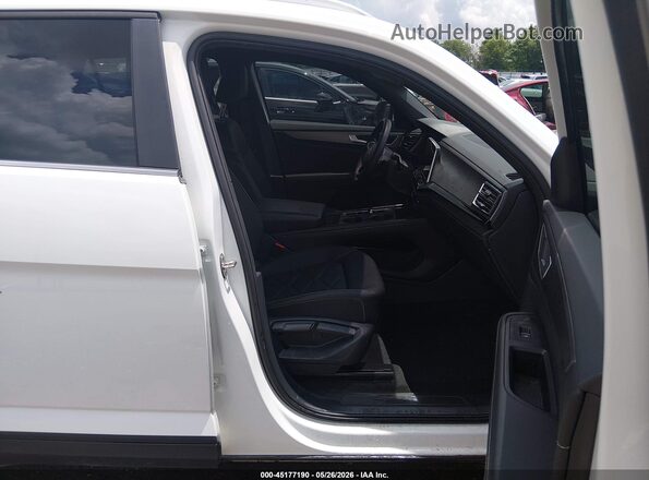 1V2LE2CA2RC250252 2024 VOLKSWAGEN ATLAS Белый Вид салона спереди