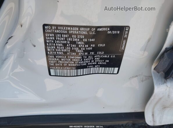 1V2LR2CA1JC581722 2018 VOLKSWAGEN ATLAS White Engine compartment view