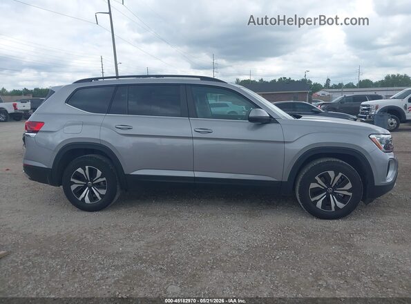 1V2LR2CA4RC520652 2024 VOLKSWAGEN ATLAS Silver Widok wnętrza z tyłu