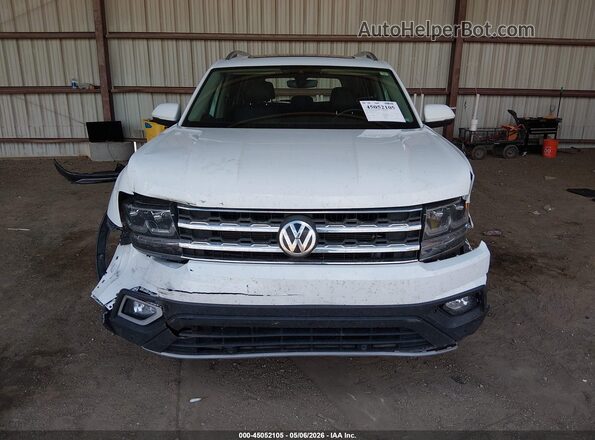 1V2MR2CA1JC584611 2018 VOLKSWAGEN ATLAS White Rear interior view