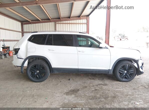 1V2MR2CA1JC584611 2018 VOLKSWAGEN ATLAS White 360 interior view