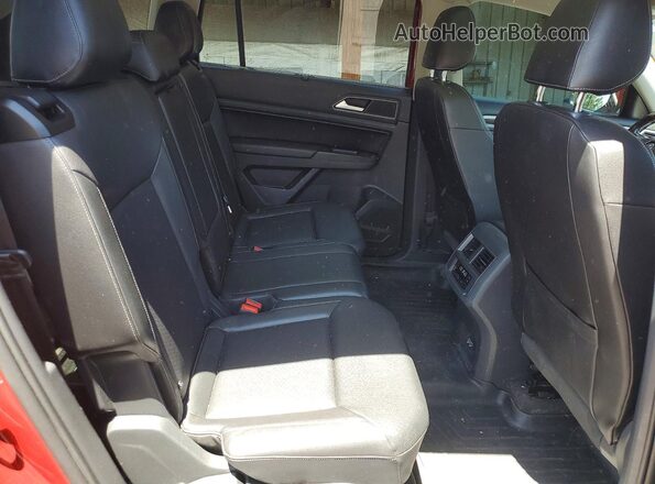 1V2MR2CA3JC545017 2018 VOLKSWAGEN ATLAS Maroon უკანა სალონის ხედი