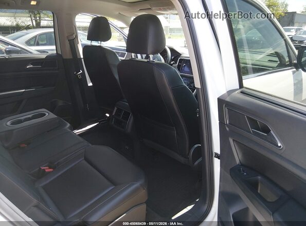 1V2MR2CA5JC532009 2018 VOLKSWAGEN ATLAS White 