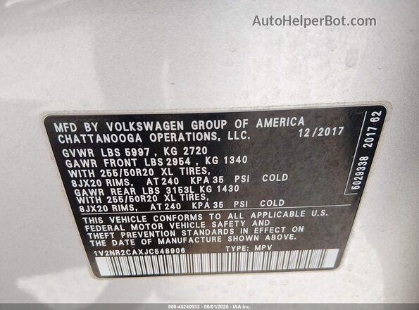 1V2NR2CAXJC548906 2018 VOLKSWAGEN ATLAS Silver ძრავის განყოფილების ხედი