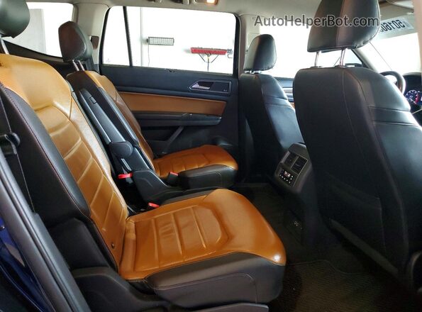 1V2NR2CAXJC588340 2018 VOLKSWAGEN ATLAS Черный 