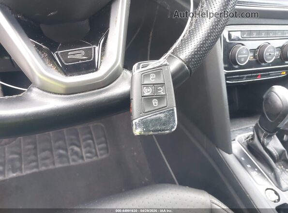1V2SC2CA9PC211351 2023 VOLKSWAGEN ATLAS Черный Вид панели приборов