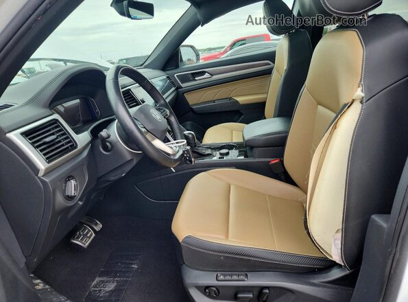 1V2SE2CA4PC211008 2023 VOLKSWAGEN ATLAS White წინა სალონის ხედი