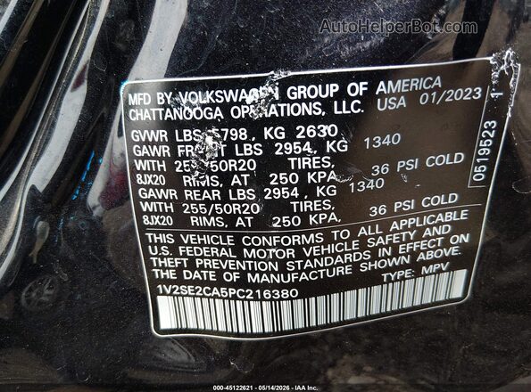 1V2SE2CA5PC216380 2023 VOLKSWAGEN ATLAS Black Vista del compartimento del motor