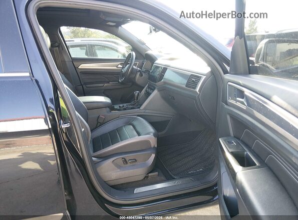 1V2TE2CA8LC227260 2020 VOLKSWAGEN ATLAS Black Widok wnętrza z przodu